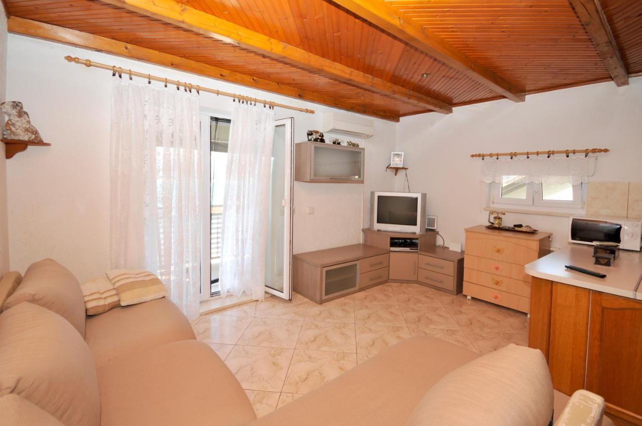 Apartman Elena Трогир Екстериор снимка